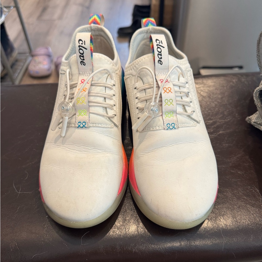Clove Nursing Shoes Women Size 7